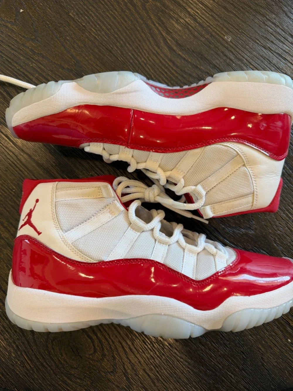Nike Jordan 11 Retro Cherry 2022 Men's Size 9.5
